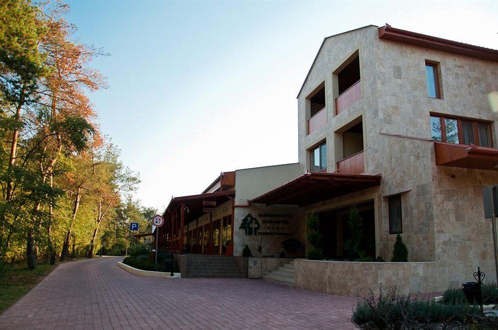 Erdospuszta Club Hotel Fenyves Debrecen Exteriör bild