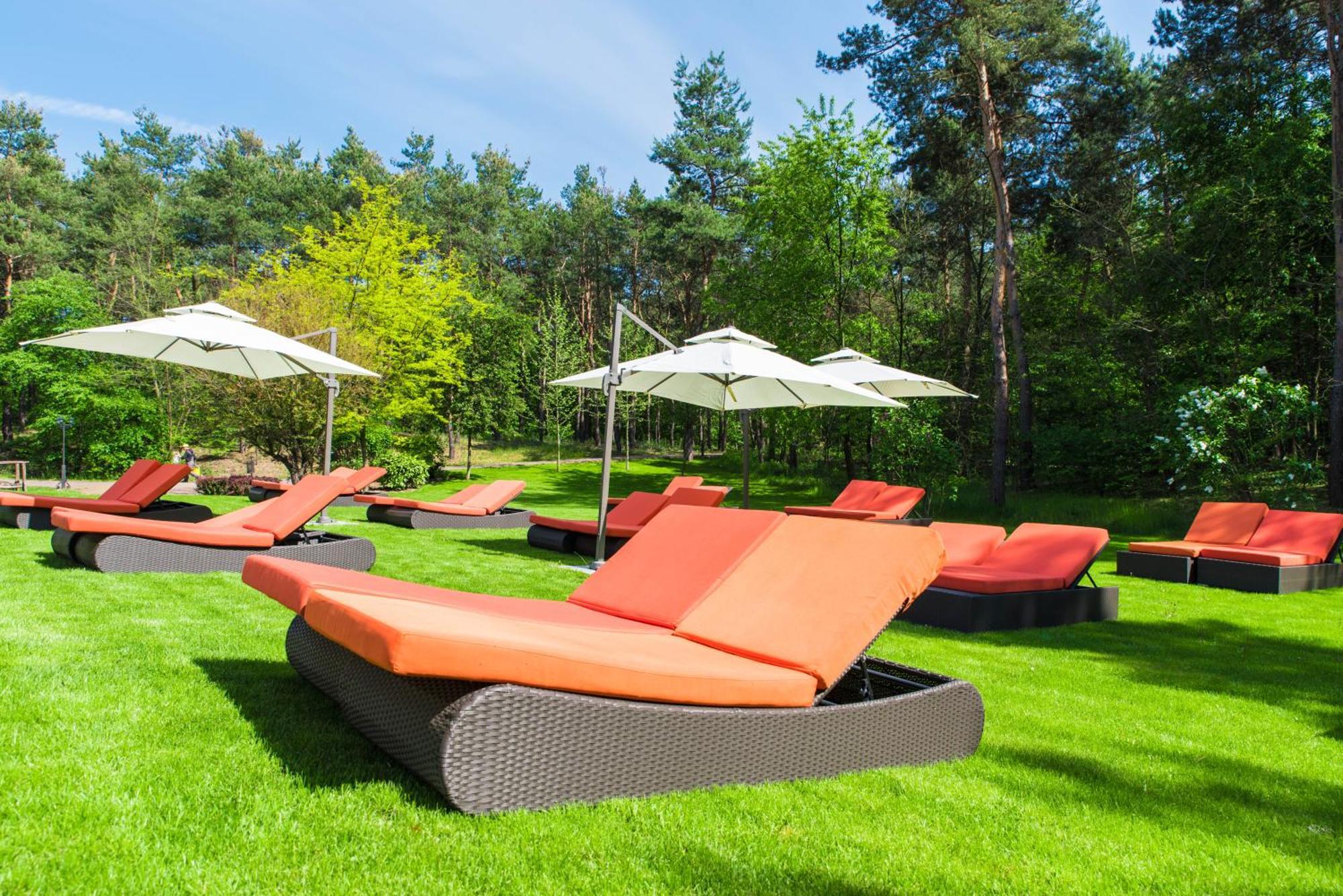 Erdospuszta Club Hotel Fenyves Debrecen Exteriör bild